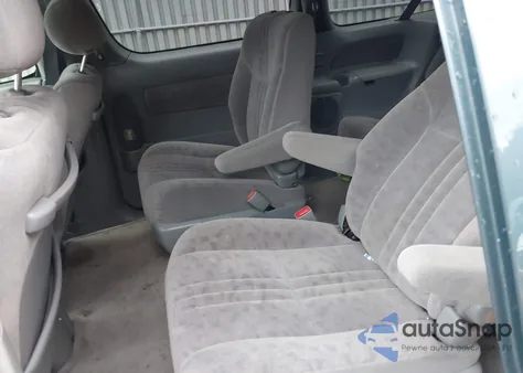 2001 Toyota Sienna Le from USA, damaged, VIN 4T3ZF13CX1U405247